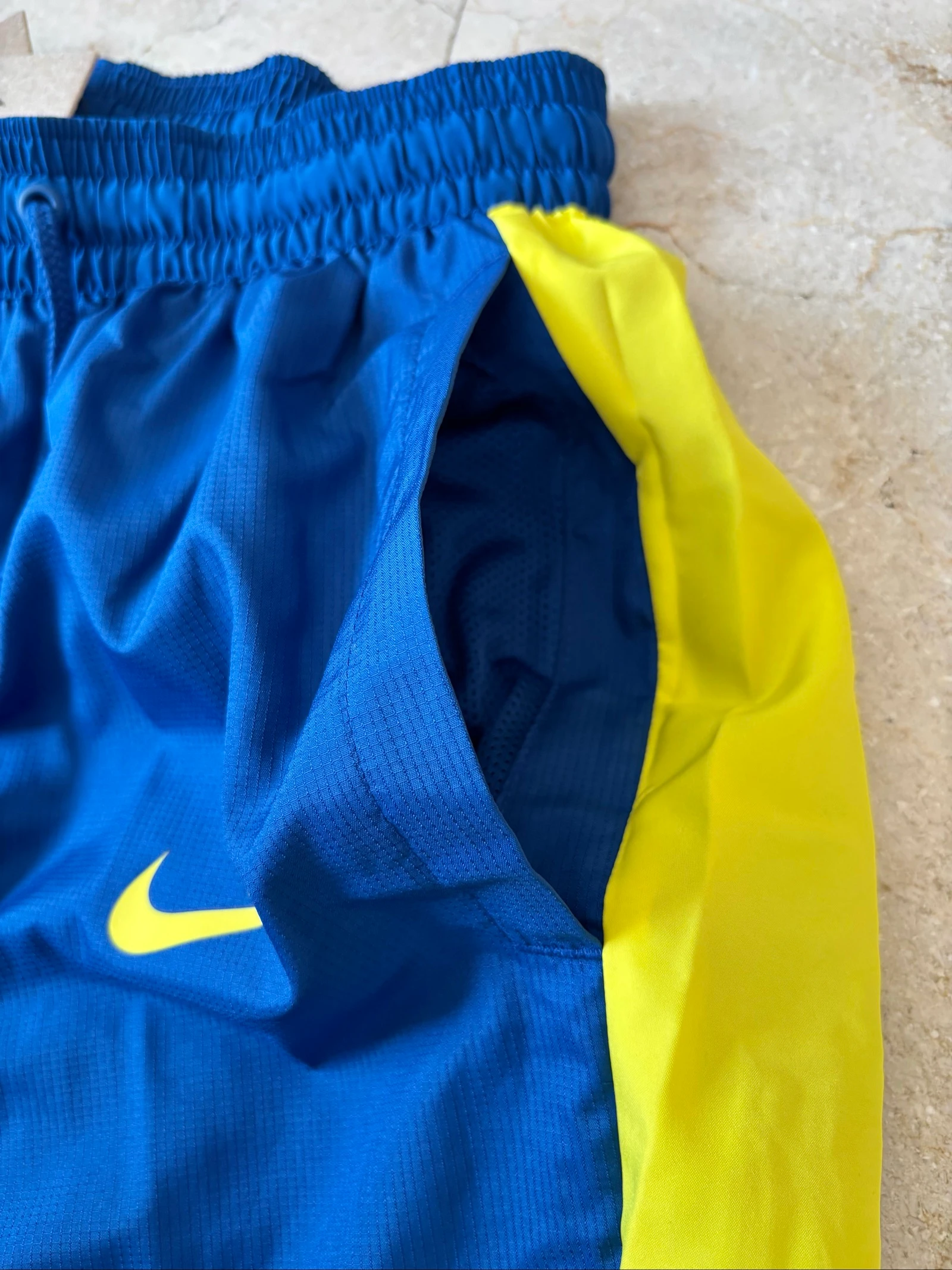Pantalones deportivos Nike Fc Barcelona Azul y Amarillo – photo 5